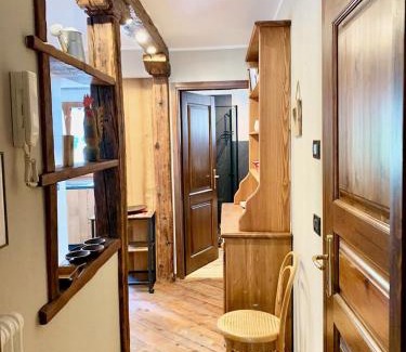Pre-Saint-Didier Apartment | Family-Friendly Maison Lalla - Guest Rated 10/10