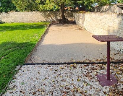 Saint-Jean-de-Liversay Apartment | Experience Maison Laurenza: Eco-Friendly Comfort & Spa