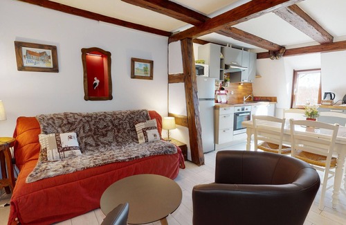 Colmar Centre Ville House | Exceptional Maison le Clos Bartholdi: Family-Friendly Retreat
