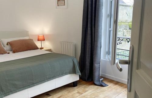Senlis House | Discover Maison Le Clos des Cerfs: Family & Pet Friendly Stay