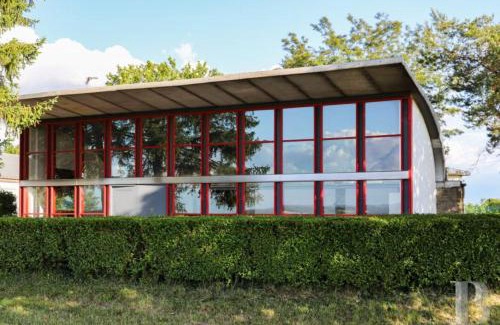 Doncourt-les-Conflans Villa | Discover Maison Le Corbusier: Pet Friendly & Accessible Stay