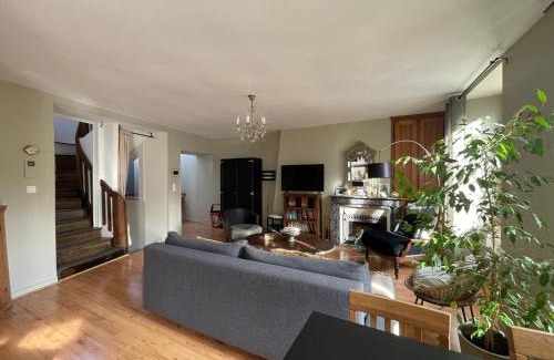 Sancerre House | Discover Maison Les Fossiles: Family-Friendly Retreat