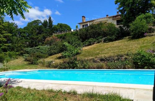 Valroufie Bed & Breakfast | Experience Oceanfront Bliss at Maison Les Fraysses
