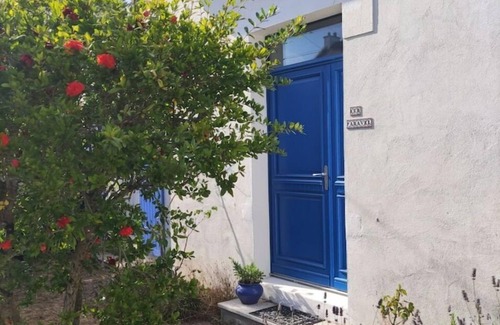 Batz-sur-Mer House | Cozy Retreat at Plage Centrale with Ocean View & Pool