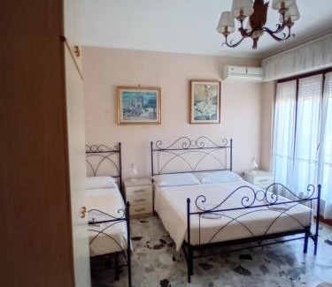 Soverato Marina Bed & Breakfast | Top-Rated Maison Manni' B&B with Breakfast & Kitchen