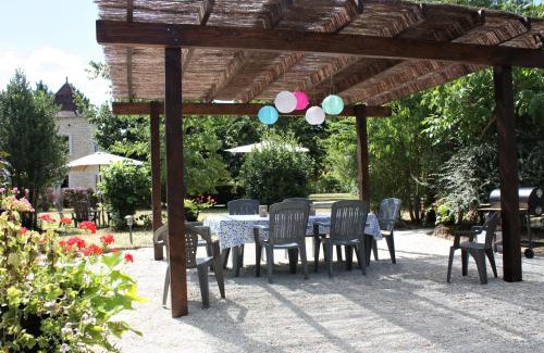 Luzech House | Oceanfront Retreat at Maison Mariela - Guest Rated 9.9/10
