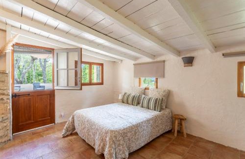 Apt Apartment | Discover Maison Marvic: Studio Retreat Among the Pines