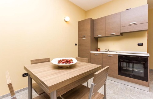 Sauze d'Oulx Apartment | Pet-Friendly Comfort at Maison Mati Living with Breakfast