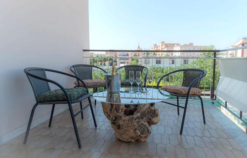 Ercolano Bed & Breakfast | Guest Rated 9.7: Maison Matie B&B in Ercolano