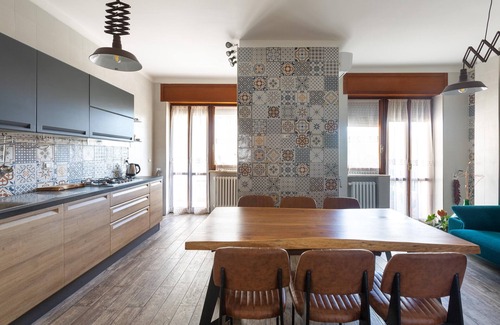 Lecce Apartment | Elegant Maison Mazzini with Kitchen & Breakfast Options