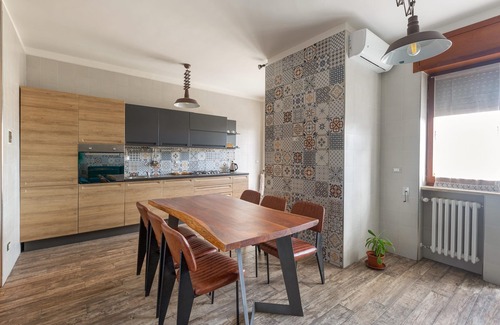Lecce Apartment | Elegant Maison Mazzini with Kitchen & Breakfast Options