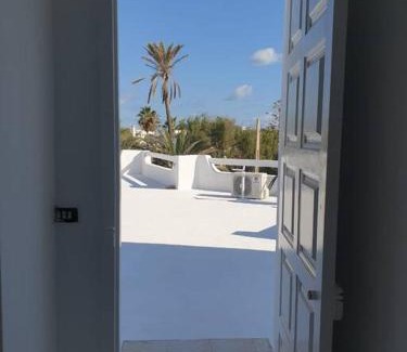 Mezraia Villa | Discover Maison Mennana: Steps from Ulysse Beach