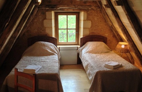 Beynac-et-Cazenac House | Experience Relaxation at Maison Milou with Pool & Spa
