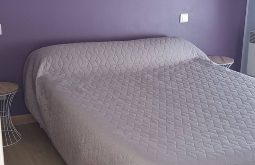 Olonne-sur-Mer House | Cozy Maison Mitoyenne: Pet & Child Friendly Retreat