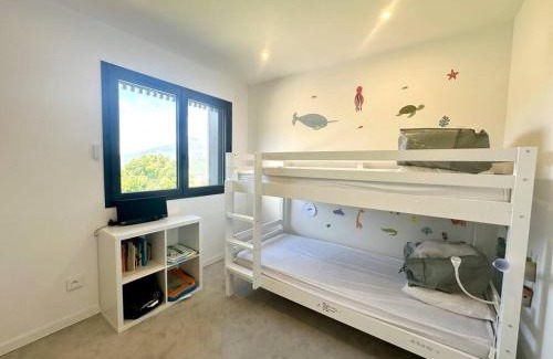 Les Sagnieres Villa | Modern Haven with Breathtaking Views - 5 Min from Lake