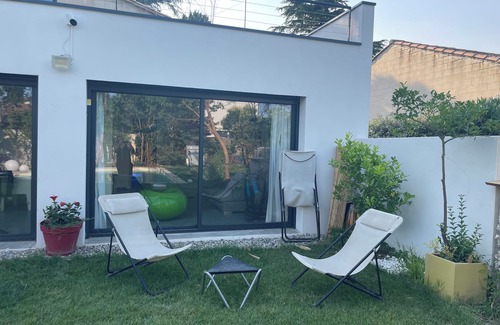 Montfavet House | Family-Friendly Vrbo Property for a Memorable Stay