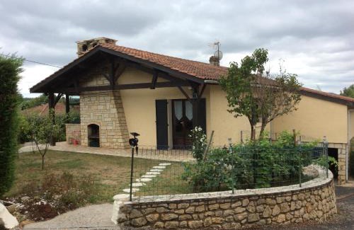 Monsempron-Libos House | Discover Maison Monsempron - A 4-Star Family Retreat