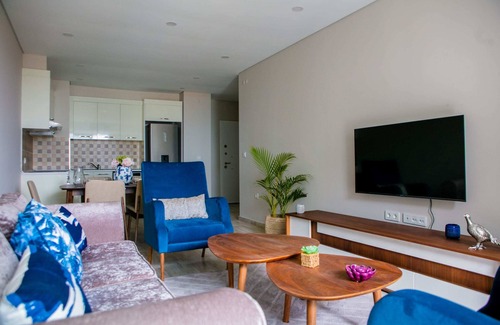 Polana Cimento A Apartment | Explore Maison Moz Executive with Family-Friendly Amenities