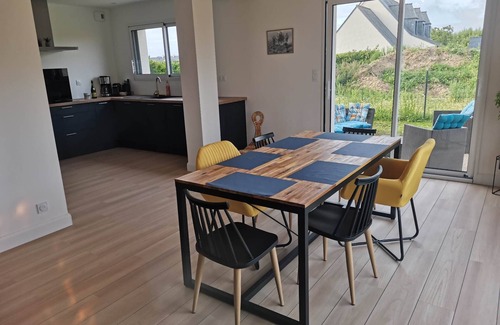 Cleder House | Beachfront Maison Neuve: Family & Pet-Friendly Retreat