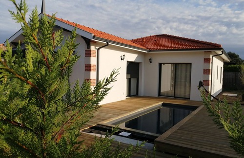 Cazaux House | Inviting Maison Neuve with Private Pool and Pet-Friendly Stay
