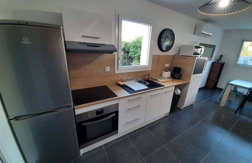 Tourville-sur-Odon House | Cozy Maison Neuve with Kitchen & Breakfast Included