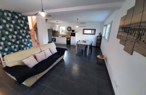 Tourville-sur-Odon House | Cozy Maison Neuve with Kitchen & Breakfast Included