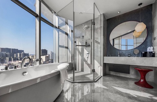 Houjie Hotel | Elegant Maison New Century Hotel Dongguan - 4-Star Comfort