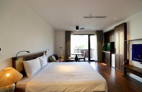 Truc Bach Apartment | Guest Rated 10/10 at The Quarter Apartment Retreat