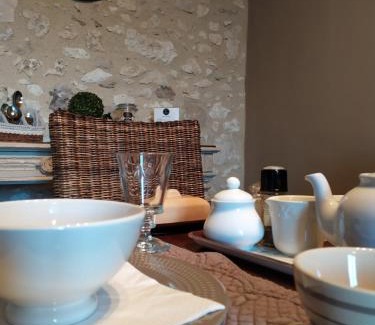 Eymet Apartment | Maison Nº 20: 4-Star Family-Friendly Haven with Breakfast
