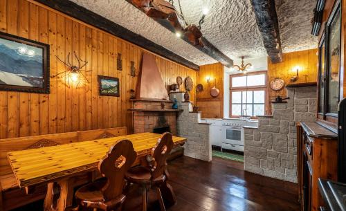 Mattie Apartment | Guest Favorite: Maison Nonna Tilde in Valsusa Awaits You
