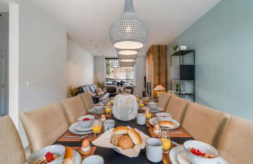 Nieuwpoort House | Maison Odett: Renovated Retreat with Ocean View & Kitchen
