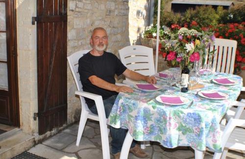 Saint-Aubin-de-Nabirat House | Family-Friendly Maison Périgourdine with Garden & WiFi