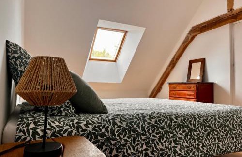 Vendœuvres House | Peaceful Maison: Family and Pet-Friendly Retreat