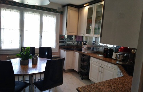 Tremblay-en-France House | Discover Family-Friendly Comfort at Maison Paradis