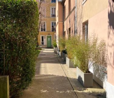 Gare Villa | Family-Friendly Retreat at Maison Paris Awaits You