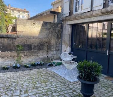 Angouleme House | Charming Maison with Private Parking in Angoulême