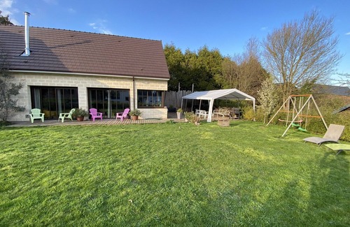 Ailly-sur-Noye House | Maison Passive: Perfect for Family Getaways with Pets