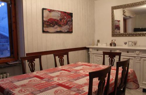 La Thuile House | Exceptional Maison Perron: Family-Friendly and Dining Options