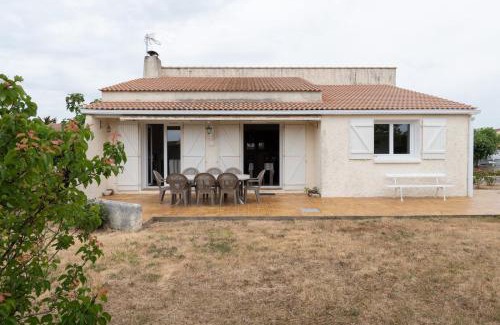 Olonne-sur-Mer House | Family-Friendly Stay in Olonne-sur-Mer with Great Reviews