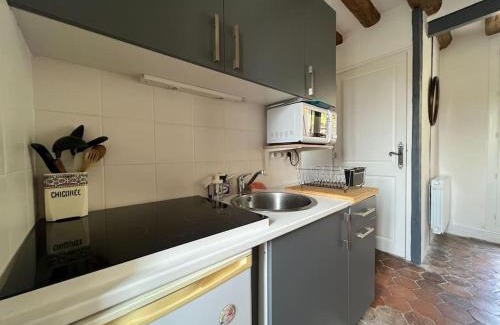 Montigny-sur-Loing Apartment | Guest Rated 10/10: Maison Privée in Centre Montigny