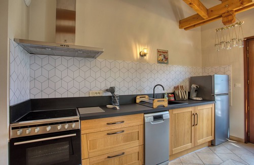Vitrac House | Cozy Retreat Near Sarlat at Château de Monfort