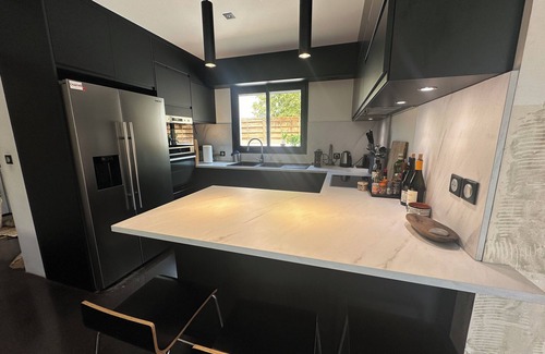Clapiers House | Relax at Maison Proche Montpellier with Pool and Spa Amenities