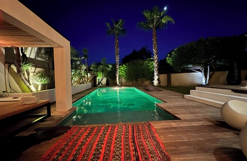 Clapiers House | Relax at Maison Proche Montpellier with Pool and Spa Amenities