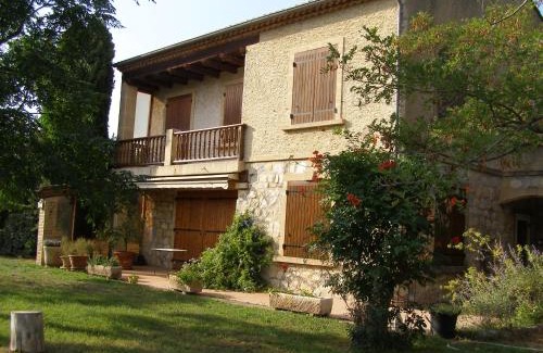 Mouries House | Inviting Maison Provençale with Pool and Ocean Views