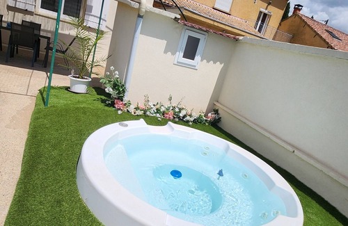 Sorgues House | Discover Maison Provence Near Avignon - Family-Friendly Retreat