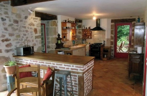 Capdenac Villa | Peaceful Maison Quercynoise with Pool and Ocean Views