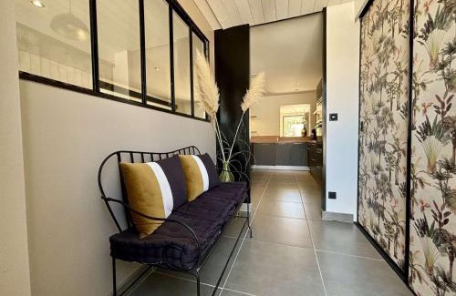 Saint-Georges-de-Montaigu House | Welcoming Maison St-Pierre d'Oléron with Bikes & Parking