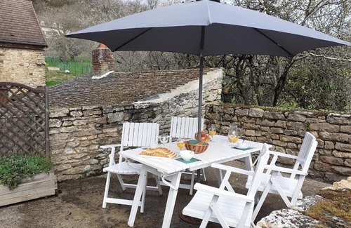 Chassey-le-Camp House | Elegant Renovated House on a Scenic Wine Estate