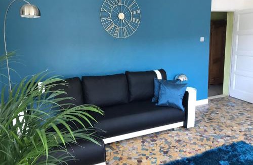 Treignac Apartment | Family-Friendly Retreat at Maison Raffinee - Guest Rated 9/10
