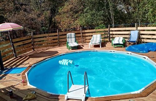 Callen House | Inviting House with Private Pool Near the Forest